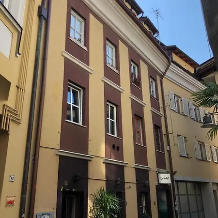 Lägenhet Studio Five Bolzano